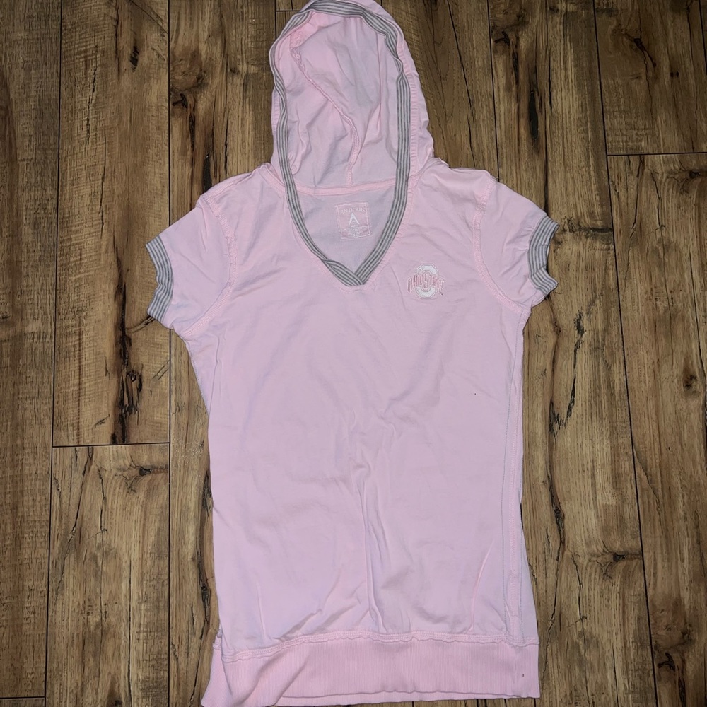light pink ohio state shirt with hood 58